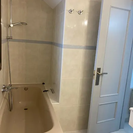 Duplex Avec Terrasse Magnifique Jacuzzi Vue Apartment Roses