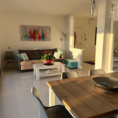 Apartment Duplex Avec Terrasse Magnifique Jacuzzi Vue Roses