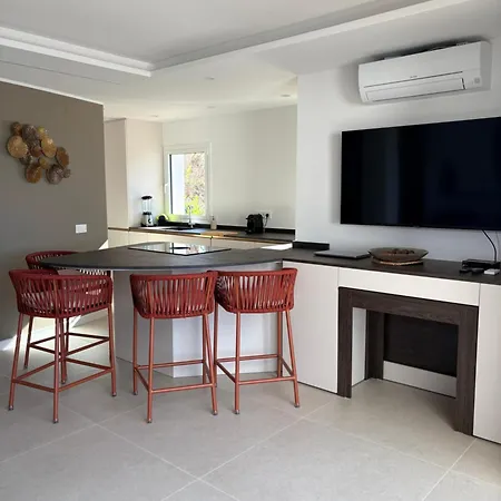 Appartement Duplex Avec Terrasse Magnifique Jacuzzi Vue Roses