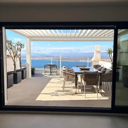 Duplex Avec Terrasse Magnifique Jacuzzi Vue *