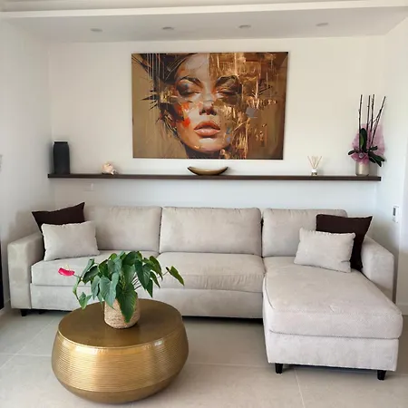 Apartment Duplex Avec Terrasse Magnifique Jacuzzi Vue Roses
