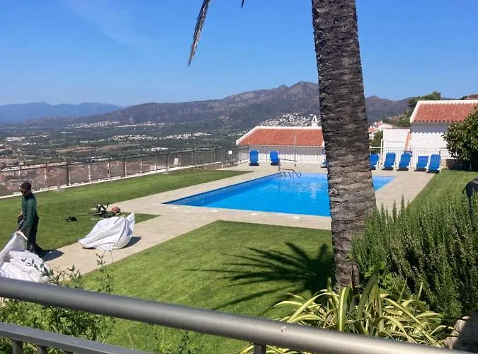Duplex Avec Terrasse Magnifique Jacuzzi Vue Roses