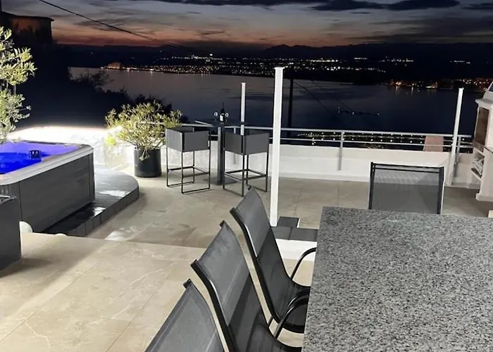Duplex Avec Terrasse Magnifique Jacuzzi Vue Appartement *