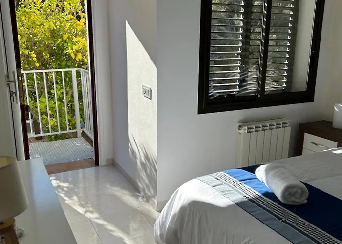Appartement Duplex Avec Terrasse Magnifique Jacuzzi Vue Roses
