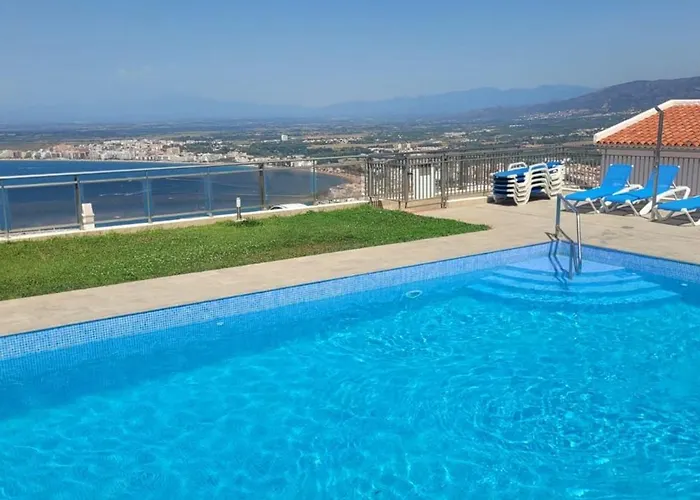 Duplex Avec Terrasse Magnifique Jacuzzi Vue Roses