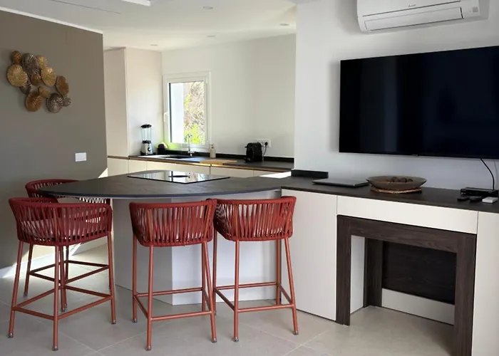 Appartement Duplex Avec Terrasse Magnifique Jacuzzi Vue Roses