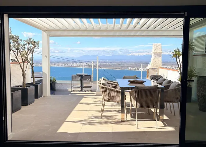 Duplex Avec Terrasse Magnifique Jacuzzi Vue *